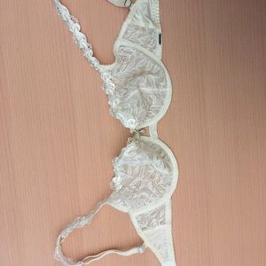 30DD Romantic White Lace Bra